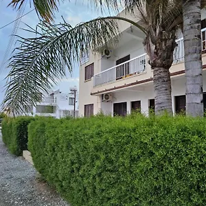 boronia-hotel-apartments.larnacahotels.org/